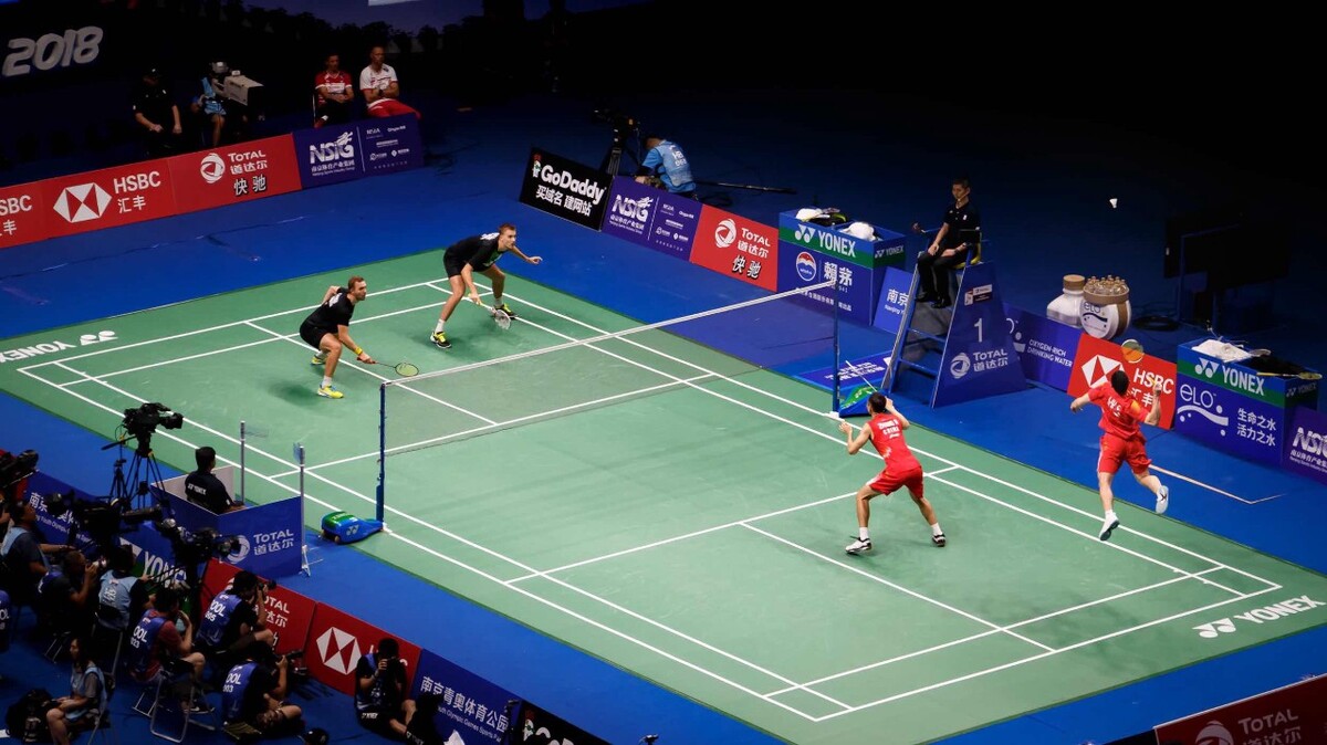 凭借流畅的 凭借流畅的