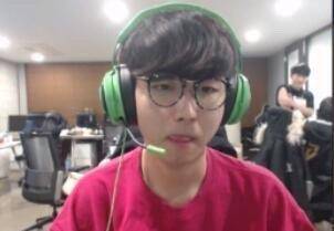 集防守的手 集防守的手